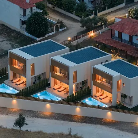 Villa Imperium Luxe 101-102 *