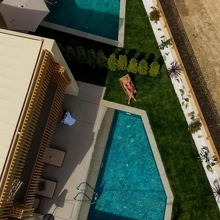 Villa Imperium Luxe 101-102
